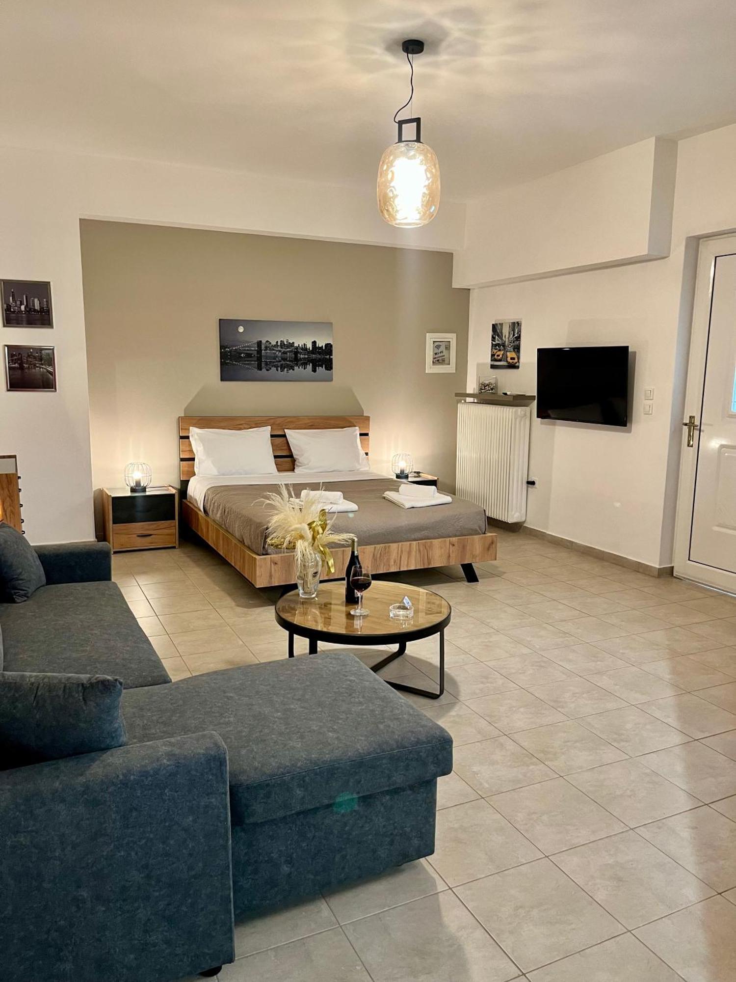 Lia'S Luxury Apartment - Near Airport Коропион Экстерьер фото