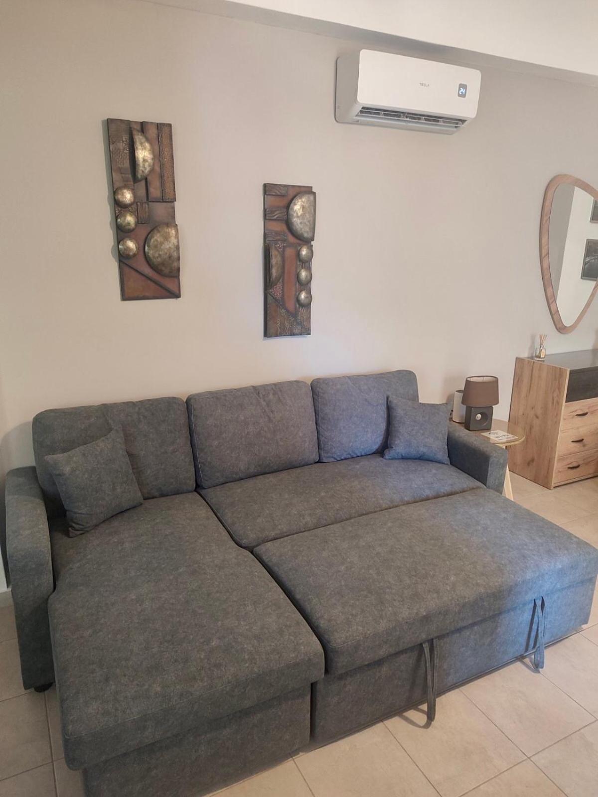 Lia'S Luxury Apartment - Near Airport Коропион Экстерьер фото